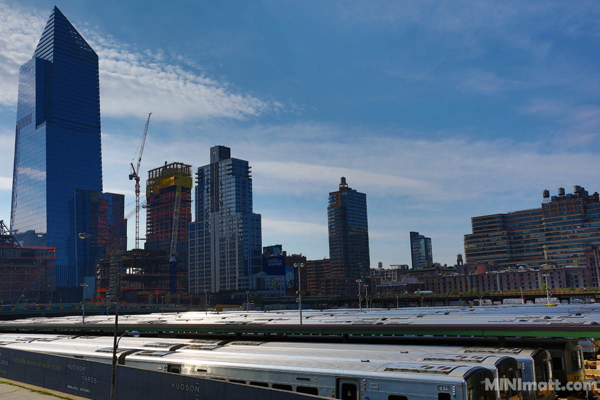 New York City High Line Park Train Sky Architecture Metro Subway Minimatt